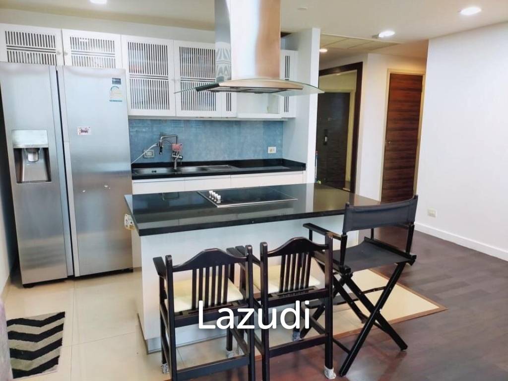 3 Bed 3 Bath 220 SQ.M Watermark Choapraya