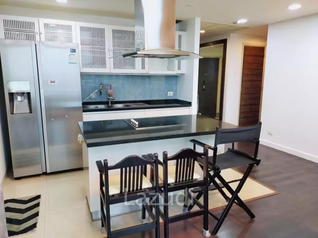 3 Bed 3 Bath 220 SQ.M Watermark Choapraya