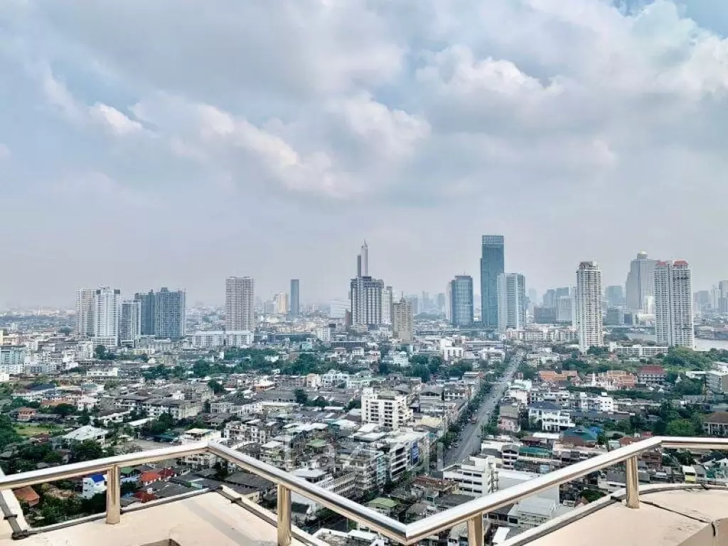 3 Bed 3 Bath 220 SQ.M Watermark Choapraya