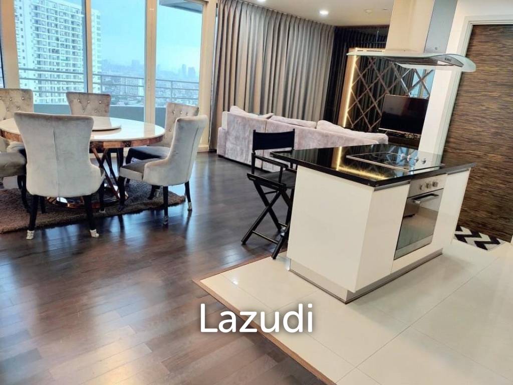 3 Bed 3 Bath 220 SQ.M Watermark Choapraya