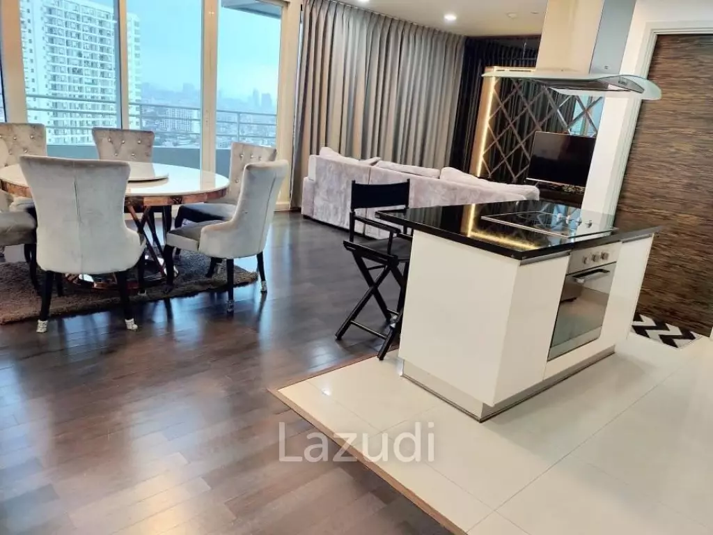 3 Bed 3 Bath 220 SQ.M Watermark Choapraya