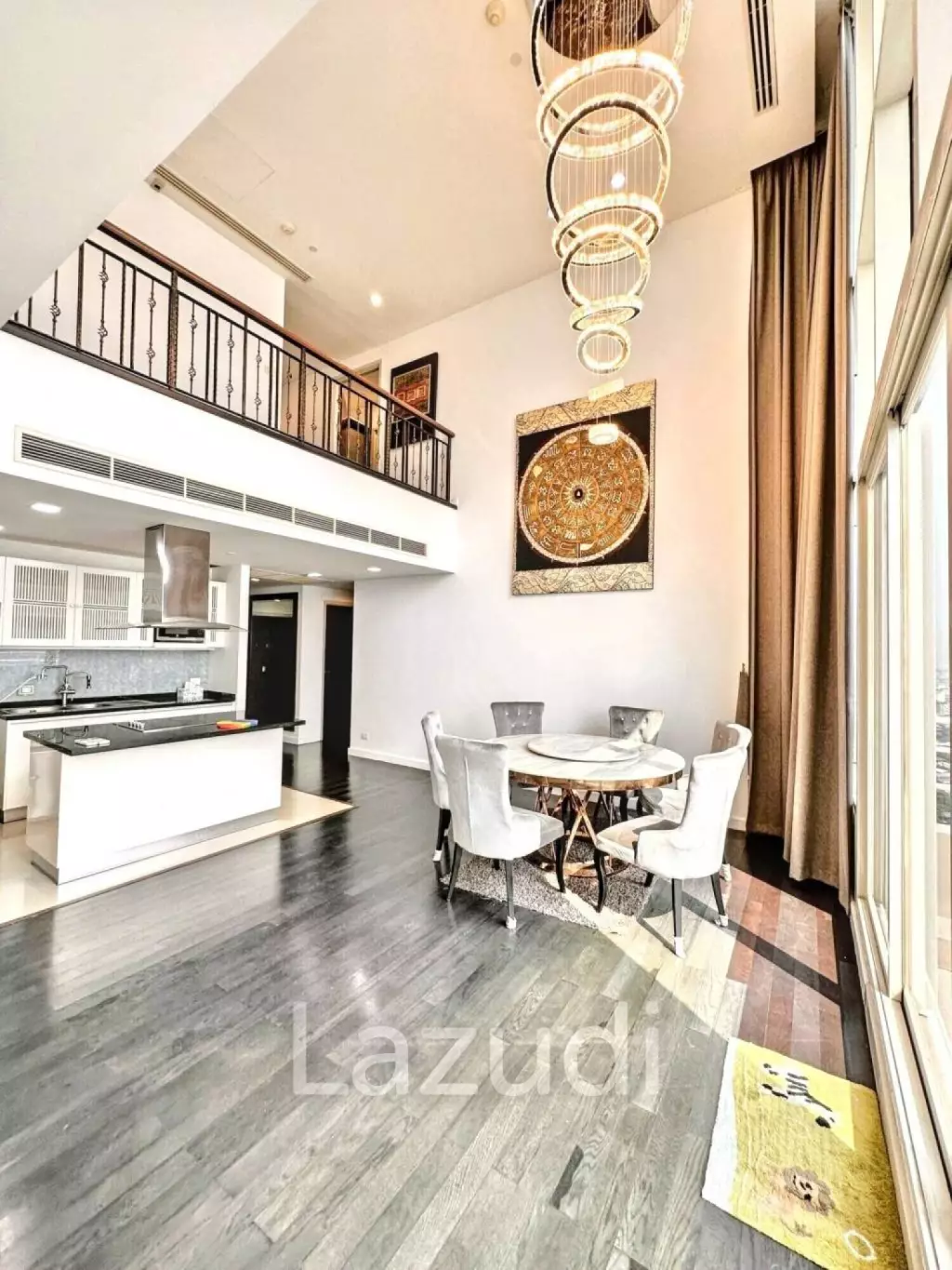 3 Bed 3 Bath 220 SQ.M Watermark Choapraya