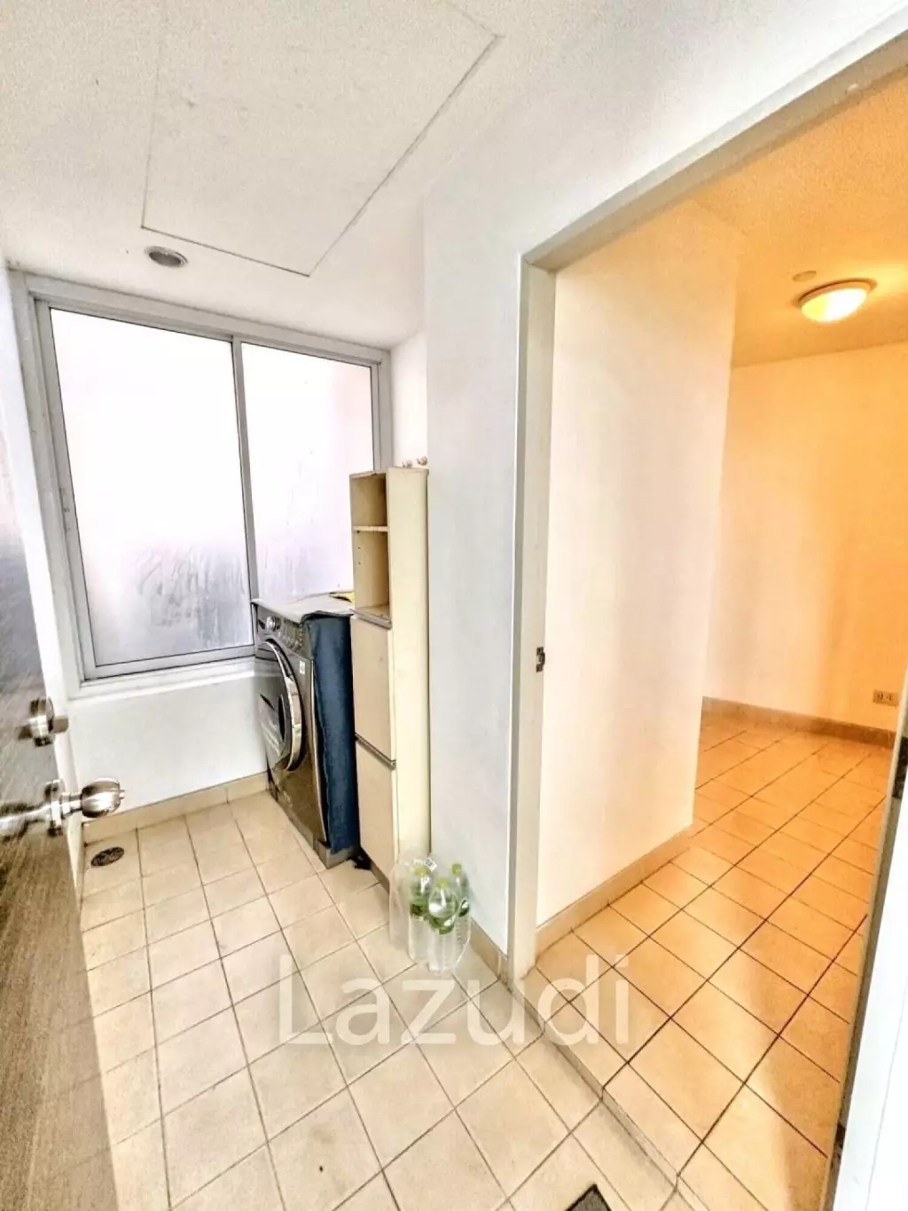 3 Bed 3 Bath 220 SQ.M Watermark Choapraya