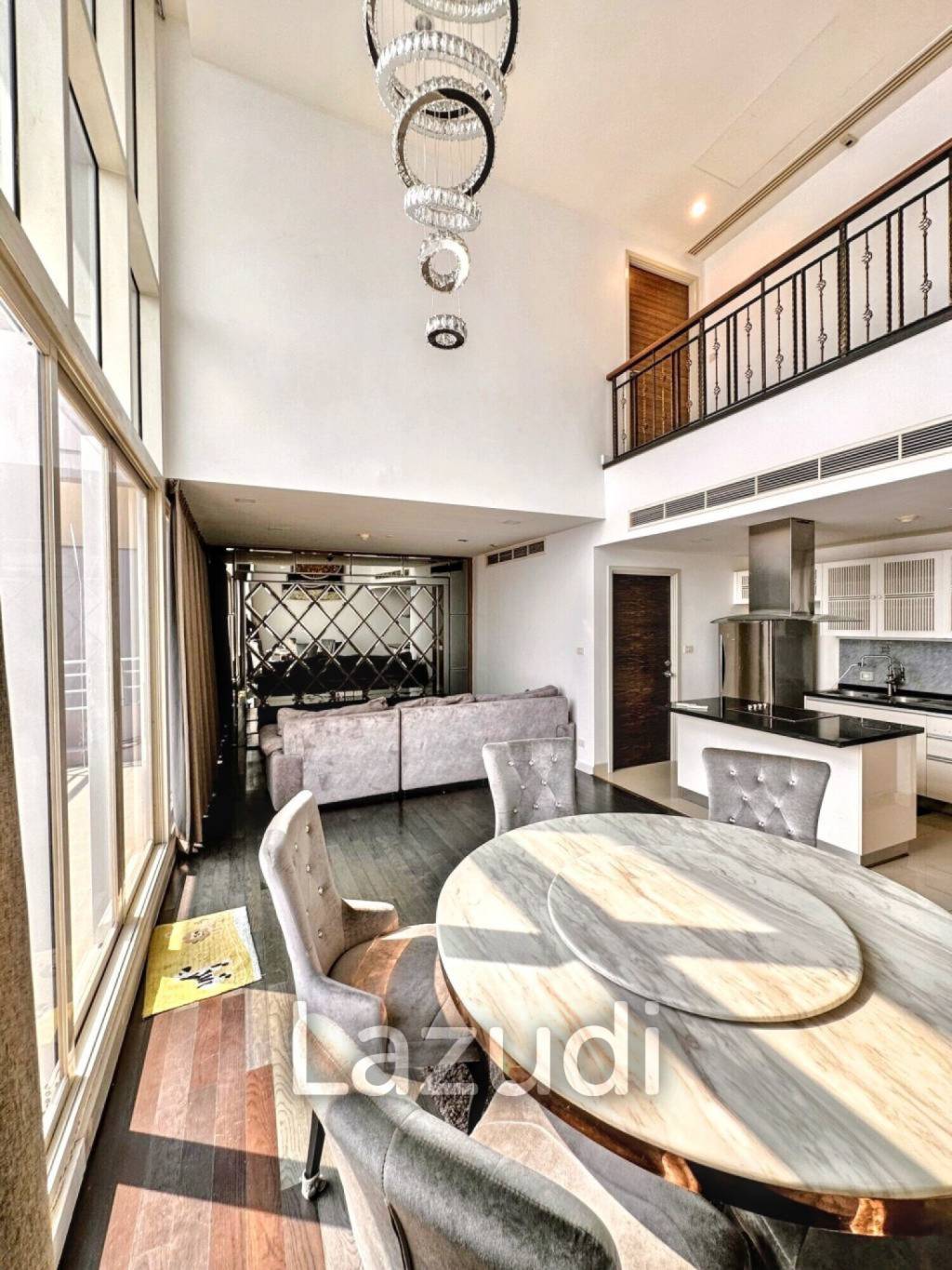 3 Bed 3 Bath 220 SQ.M Watermark Choapraya
