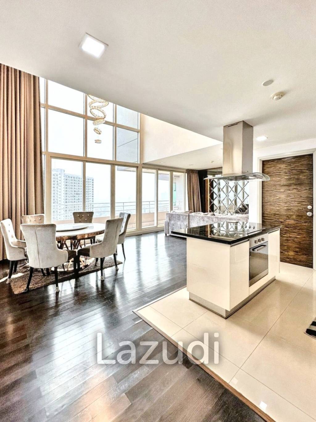 3 Bed 3 Bath 220 SQ.M Watermark Choapraya