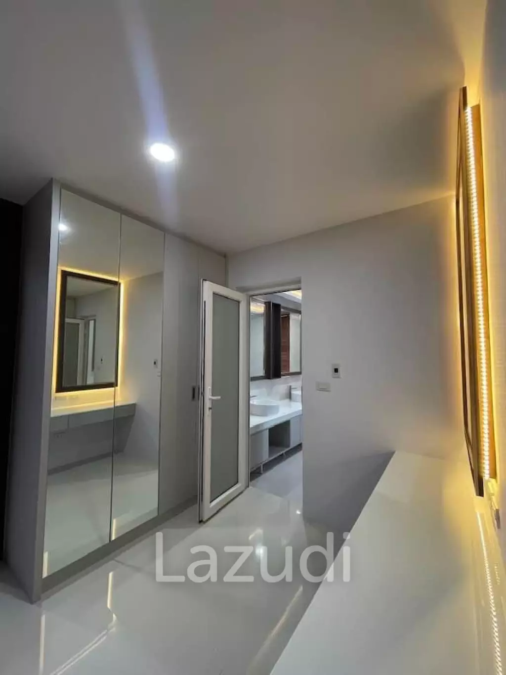 Pool Villa for Sale in Marb Prachan Reservoir