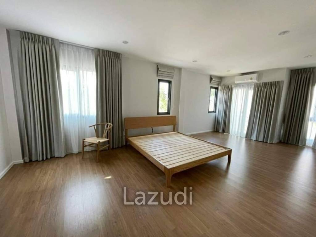 4 Bed 4 Bath 218 SQM Twin House For Sales