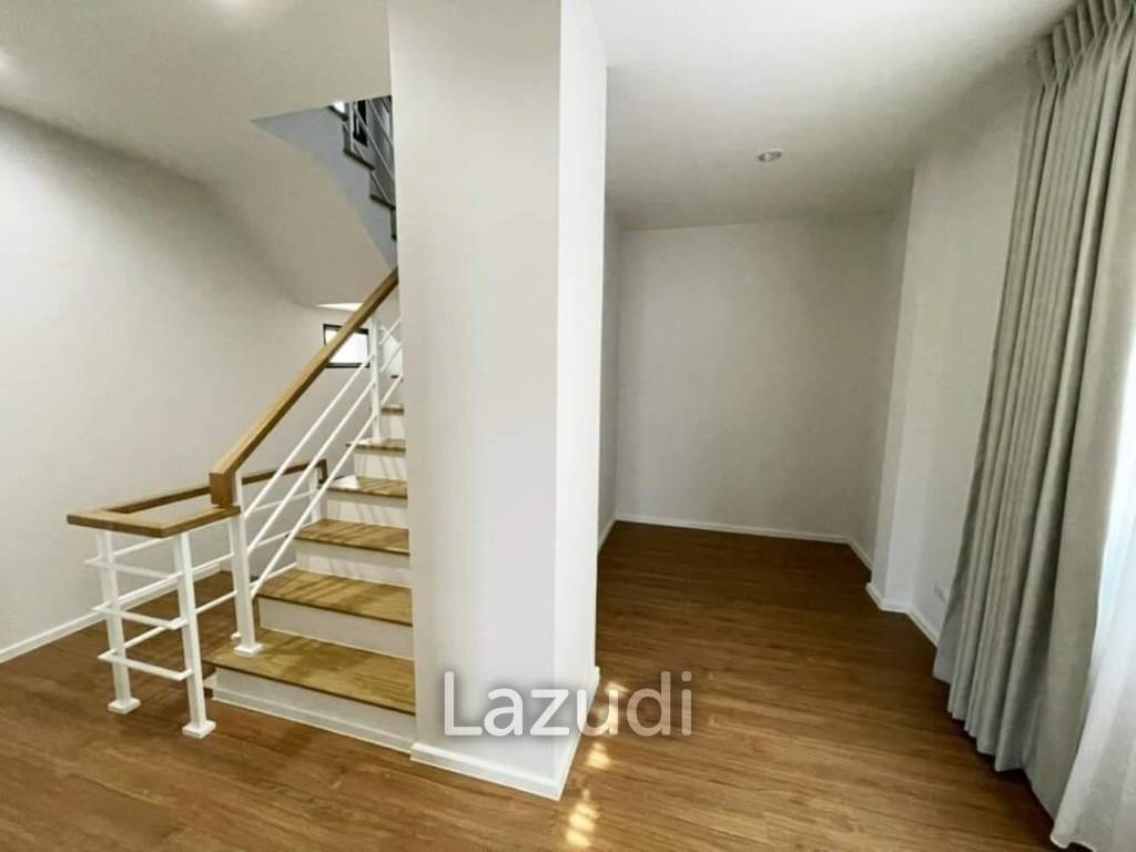 4 Bed 4 Bath 218 SQM Twin House For Sales