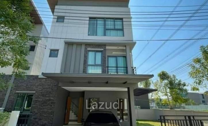4 Bed 4 Bath 218 SQM Twin House For Sales