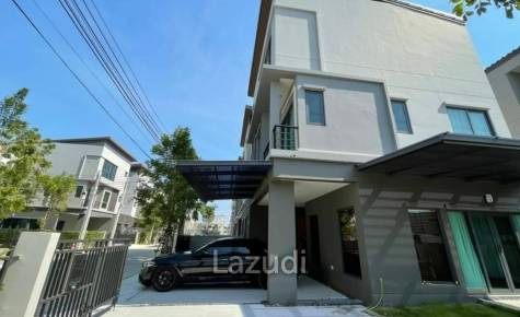 4 Bed 4 Bath 218 SQM Twin House For Sales