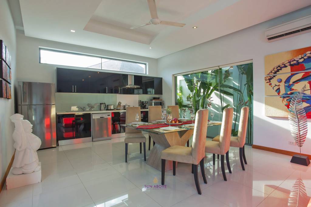 Exceptional 3 bedroom Pool Villa - Naiharn Area