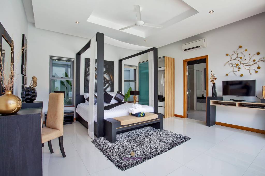 Exceptional 3 bedroom Pool Villa - Naiharn Area