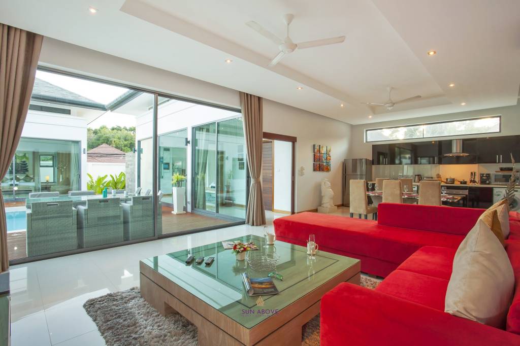 Exceptional 3 bedroom Pool Villa - Naiharn Area