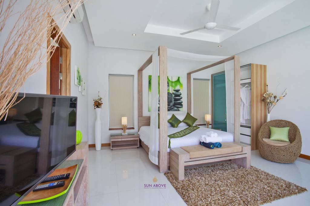 Exceptional 3 bedroom Pool Villa - Naiharn Area