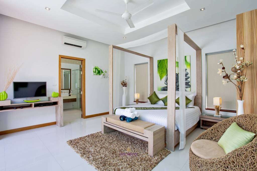 Exceptional 3 bedroom Pool Villa - Naiharn Area