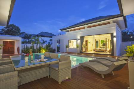 Exceptional 3 bedroom Pool Villa - Naiharn Area