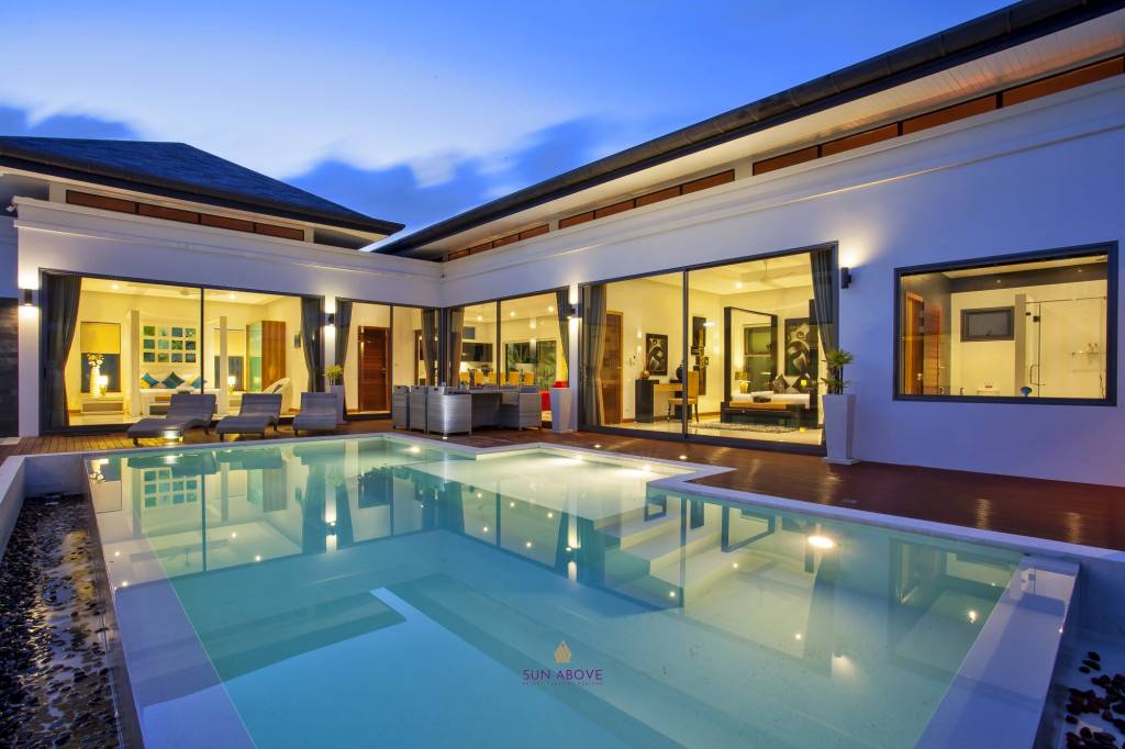 Exceptional 3 bedroom Pool Villa - Naiharn Area