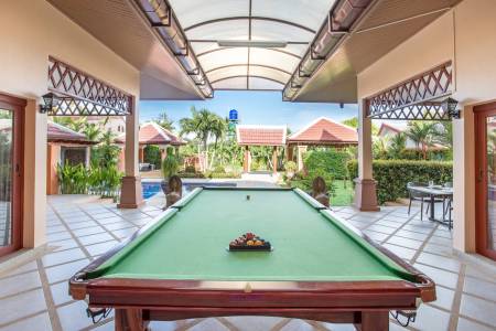 Exceptional 4 bedroom pool villa - Naiharn