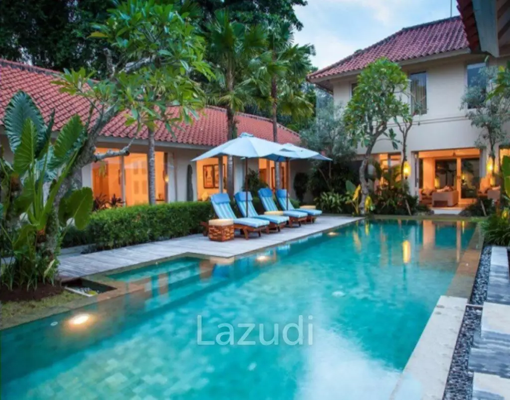 Amazing 4 Bedroom Freehold Villa in Sanur