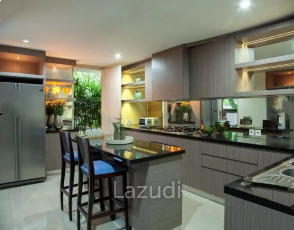 Amazing 4 Bedroom Freehold Villa in Sanur
