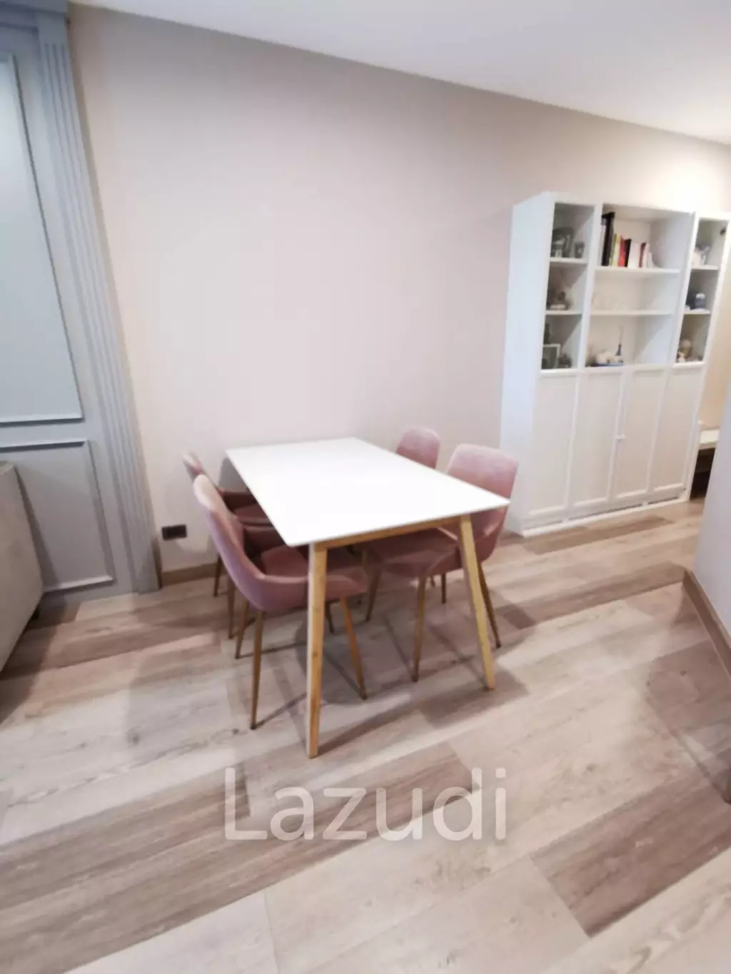 2 Bed 2 Bath 63 SQ.M Life@Sathorn 10