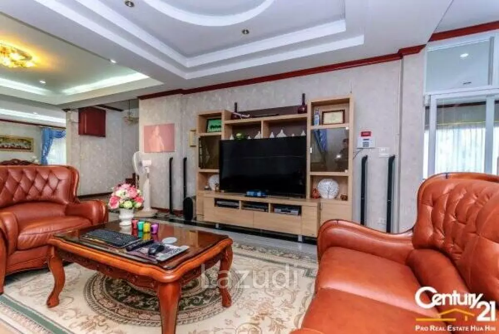 Hin Lek fai : 4 Bed Pool Villa Near by pass