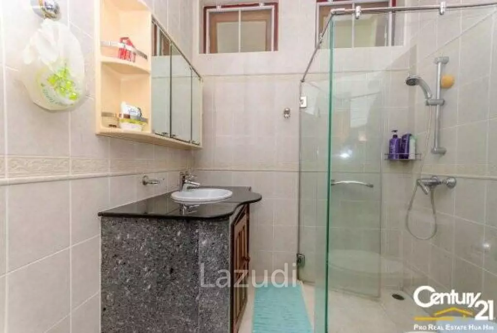 Hin Lek fai : 4 Bed Pool Villa Near by pass