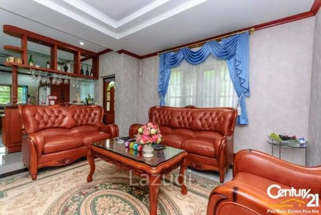 Hin Lek fai : 4 Bed Pool Villa Near by pass