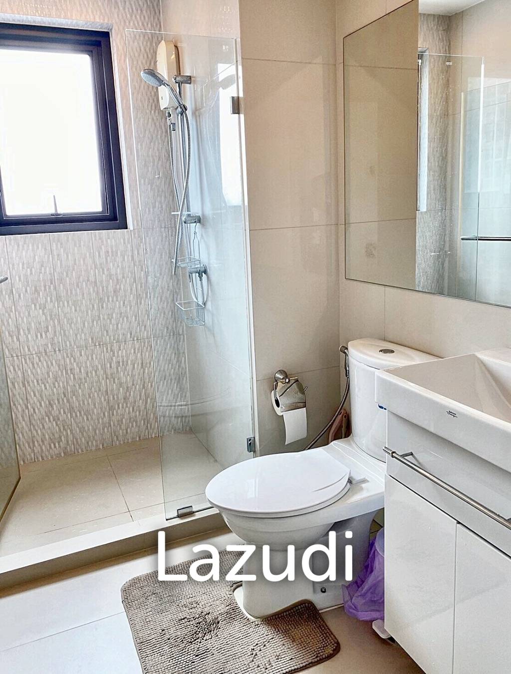 2 Bed 2 Bath 60 SQ.M Life Sukhumvit 48