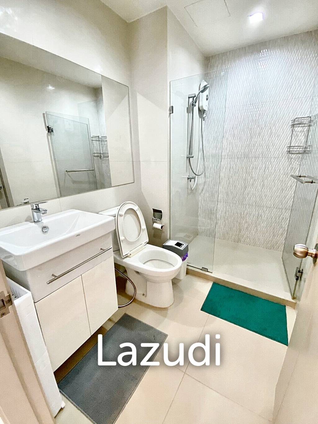 2 Bed 2 Bath 60 SQ.M Life Sukhumvit 48