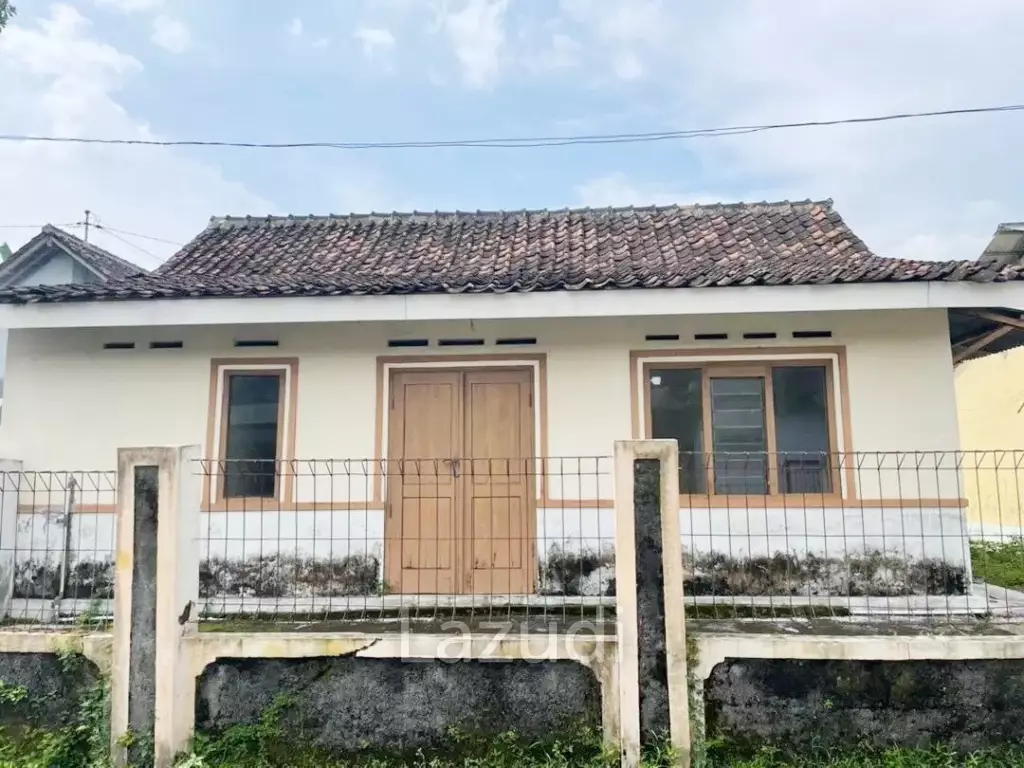 Rumah Dijual Dekat Alun-Alun Klaten, Kantor Bupati Klaten, RSUD Bagas Waras, Matahari Plasa Klaten, Stasiun Klaten