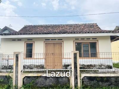 Rumah Dijual Dekat Alun-Alun Klaten, Kantor Bupati Klaten, RSUD Bagas Waras, Matahari Plasa Klaten, Stasiun Klaten