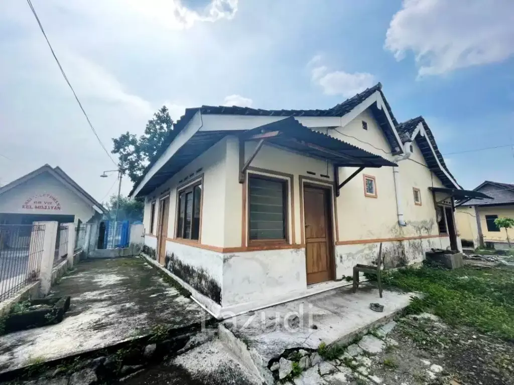 Rumah Dijual Dekat Alun-Alun Klaten, Kantor Bupati Klaten, RSUD Bagas Waras, Matahari Plasa Klaten, Stasiun Klaten