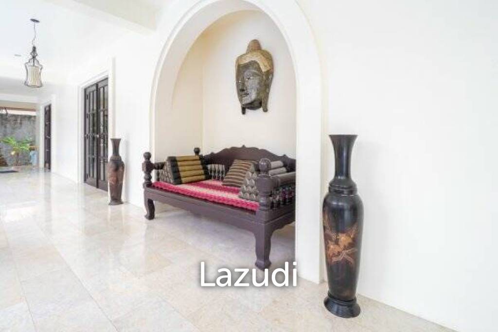 2,000 ตร.ม 3 เตียง 3 อาบน้ำ วิลล่า For ขาย