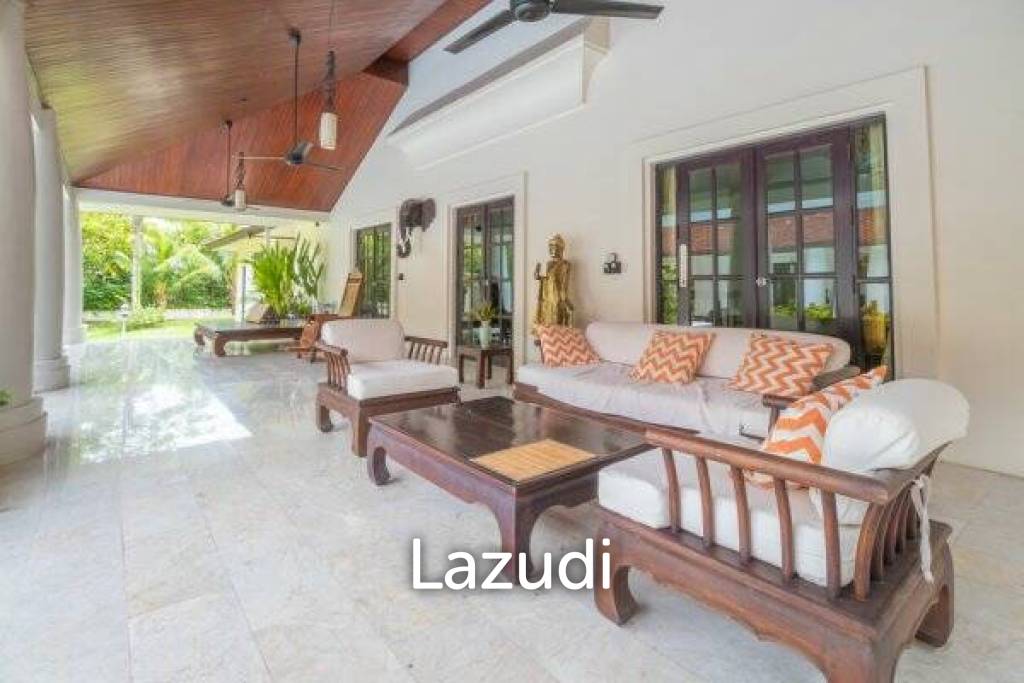 2,000 ตร.ม 3 เตียง 3 อาบน้ำ วิลล่า For ขาย