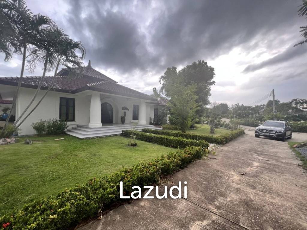 2,000 ตร.ม 3 เตียง 3 อาบน้ำ วิลล่า For ขาย
