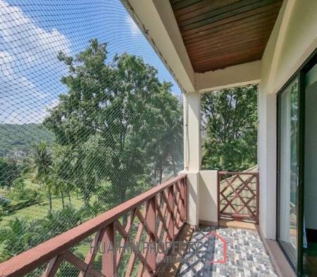 PALM HILL CONDO  : 2 bed good view