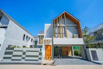 4 bed 4 Bath 290 SQ.M The Infini Pattaya