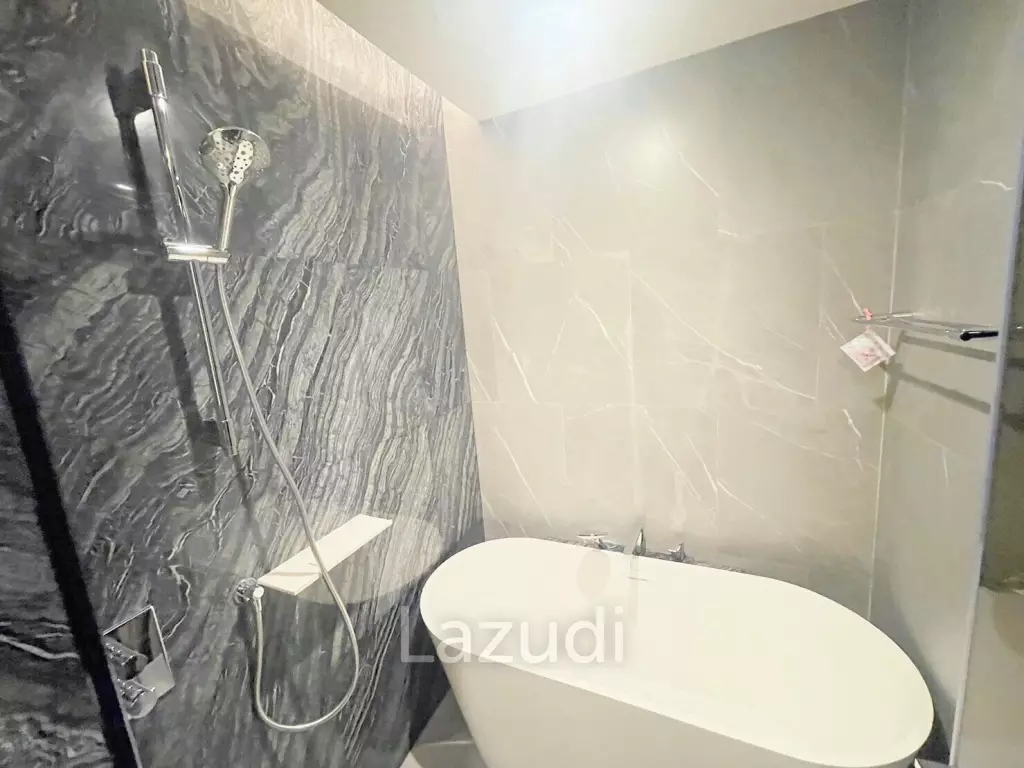 2 Bed 2 Bath 62 SQ.M The Reserve Sukhumvit 61