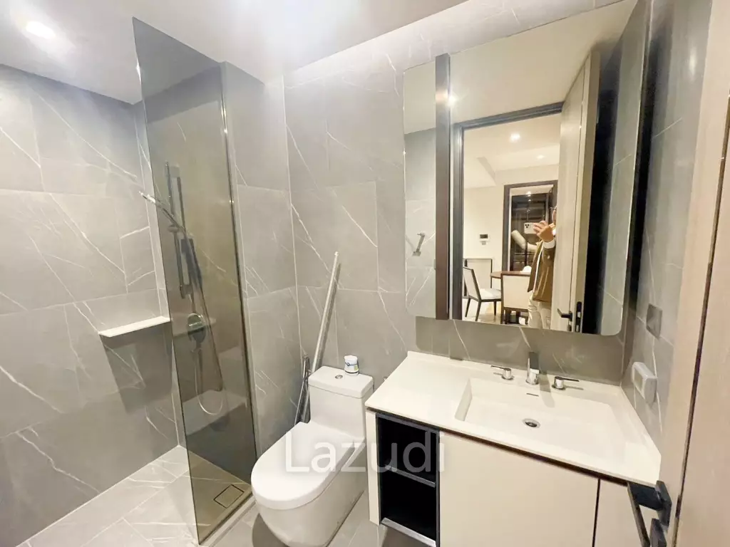 2 Bed 2 Bath 62 SQ.M The Reserve Sukhumvit 61