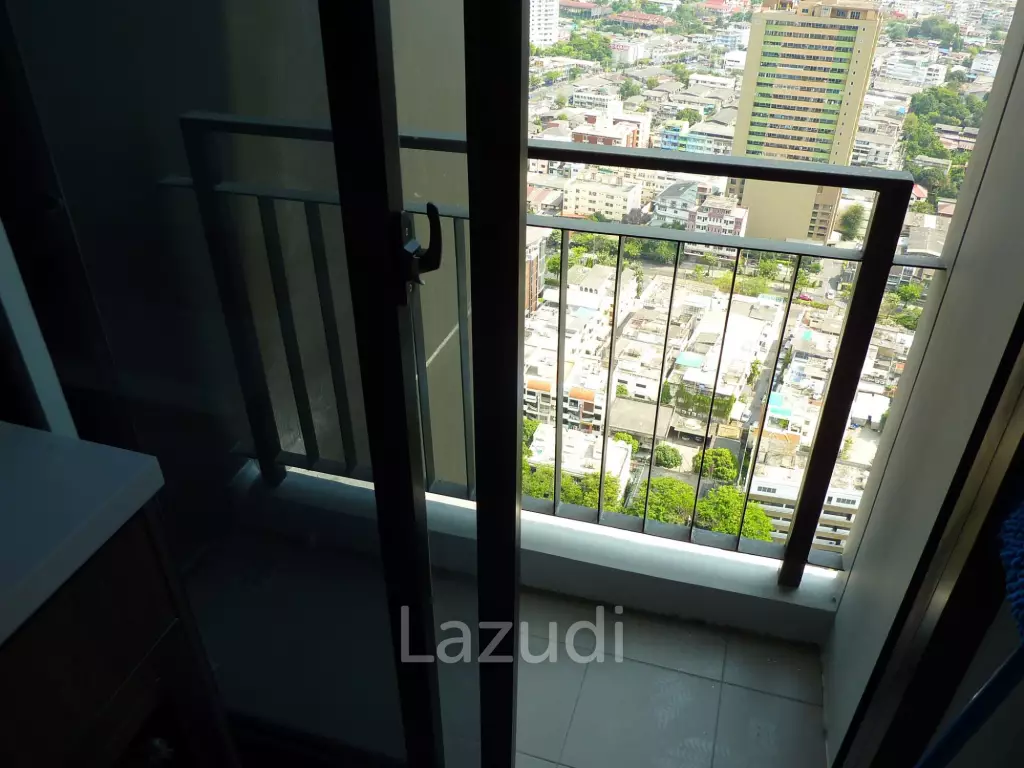 studio 30 SQ.M Urbano Absolute Sathon - Taksin
