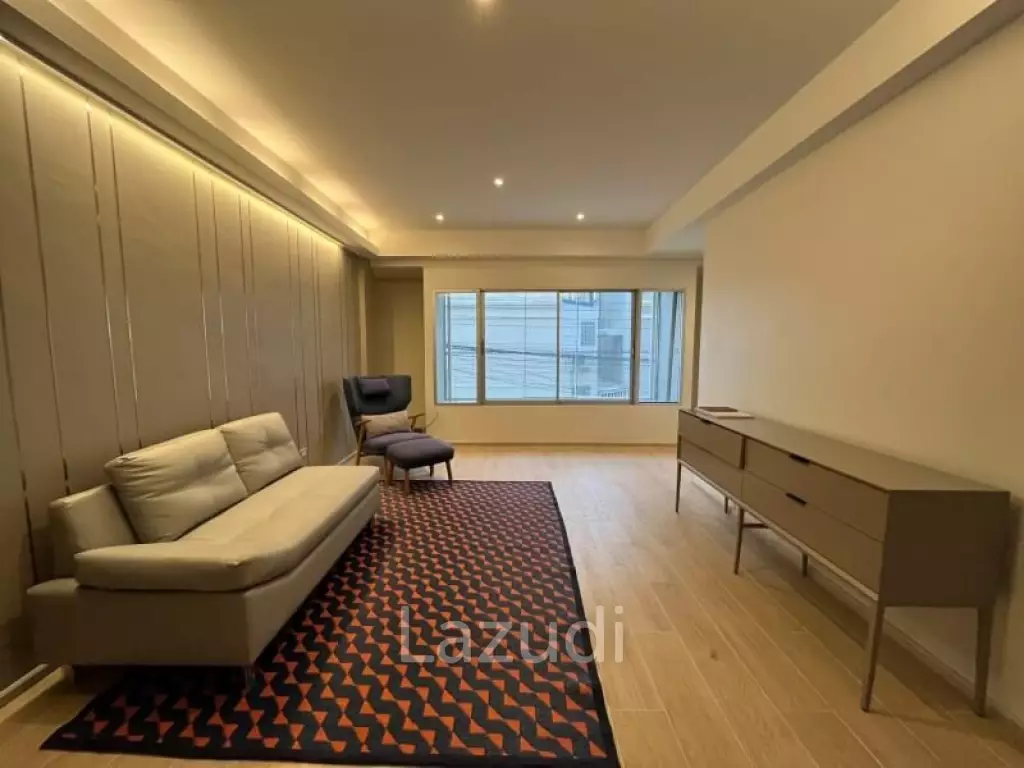 3 Bedrooms 3 Bathrooms Townhouse for Sale