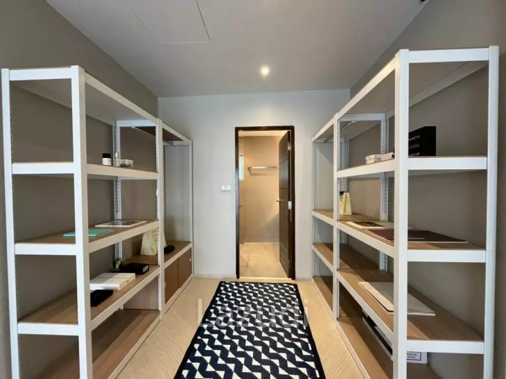 3 Bedrooms 3 Bathrooms Townhouse for Sale