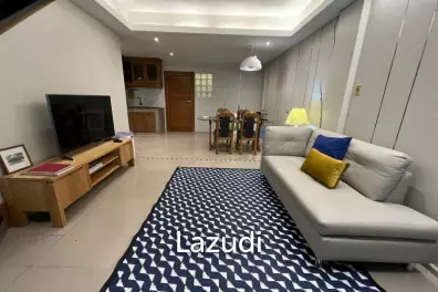 3 Bedrooms 3 Bathrooms Townhouse for Sale