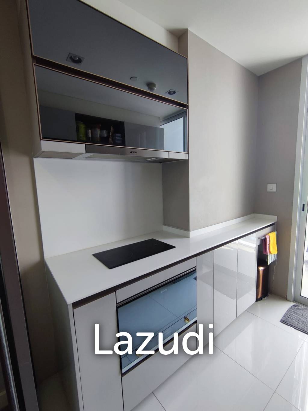 1 Bedroom 1 Bathroom 47 SQ.M. The Room Sathorn
