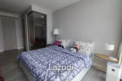 1 Bedroom 1 Bathroom 47 SQ.M. The Room Sathorn