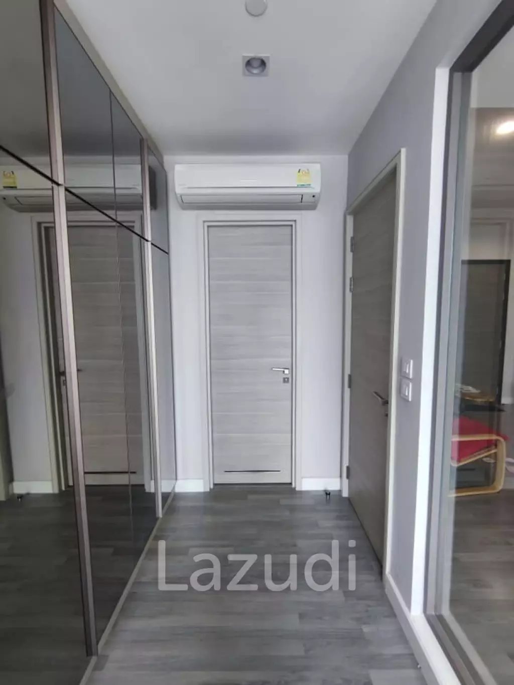 1 Bedroom 1 Bathroom 47 SQ.M. The Room Sathorn