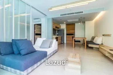 1 Bed Beachfront Condo with Pool View