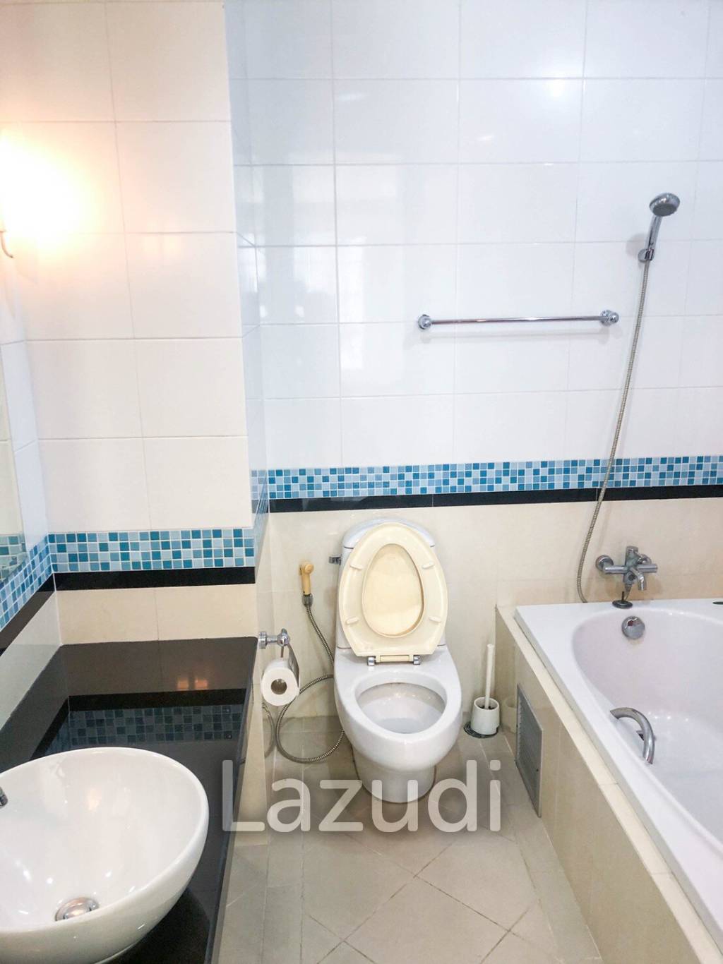 2 Bed 2 Bath 86 SQ.M CitiSmart Sukhumvit 18
