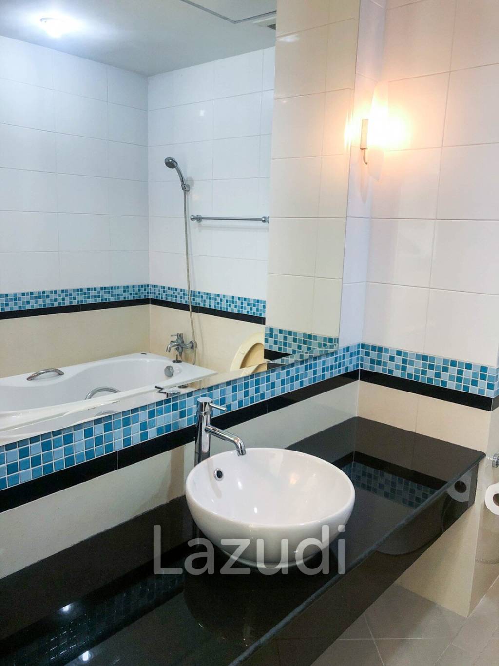 2 Bed 2 Bath 86 SQ.M CitiSmart Sukhumvit 18